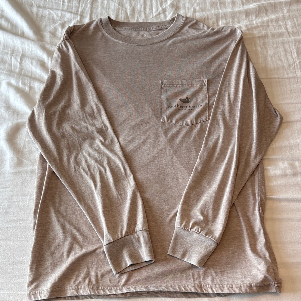 Southern Marsh Men's Long Sleeve Pocket Tee in Taupe Heather